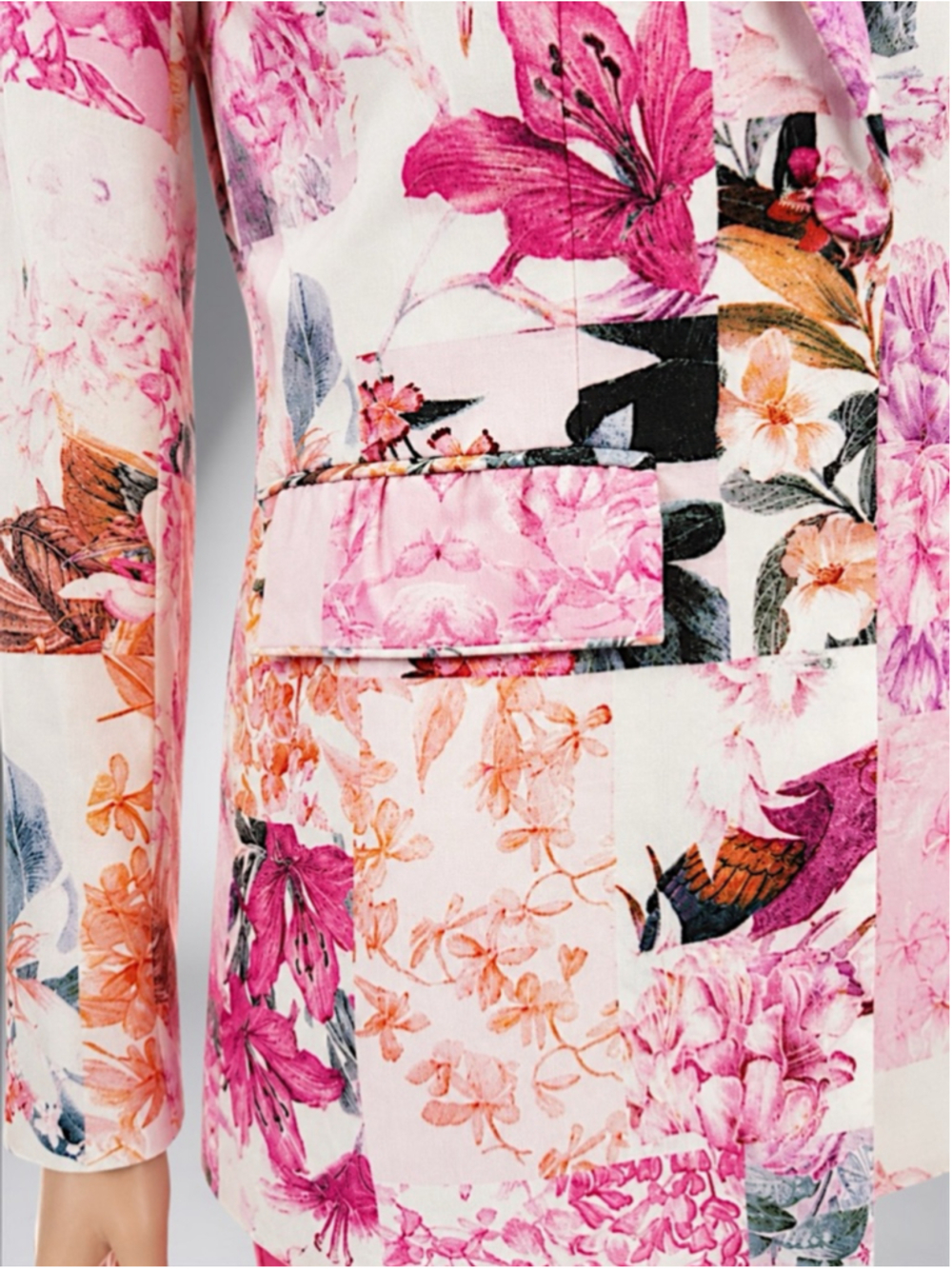 Floral Vintage-Inspired Linen Blend Blazer – Size M - Picture 5 of 10